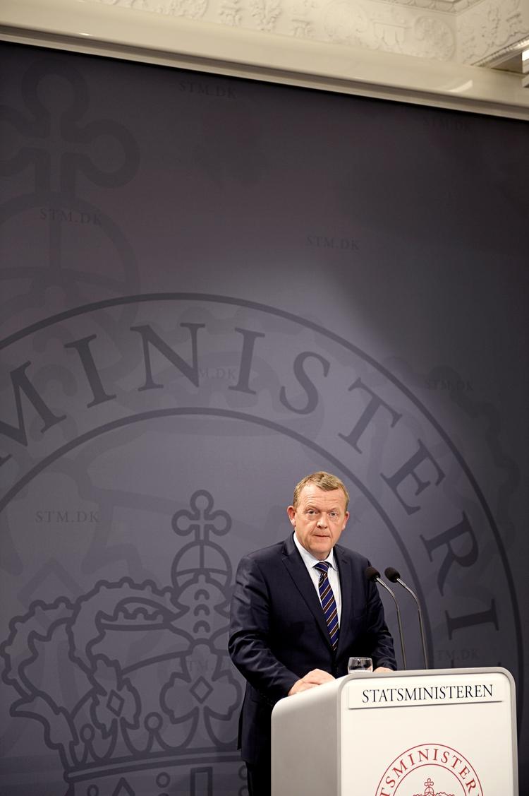 Pressemøde. »Det nye er, at det europæiske asylsystem er under sammenbrud«, sagde statsministeren, da journalisterne spurgte til løfterne fra valgkampen om en 'straks-opbremsning'. 