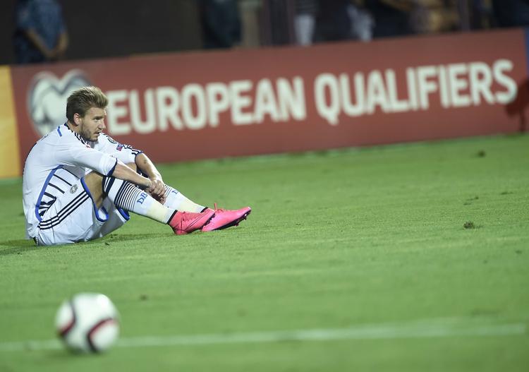 0-0. Et enkelt skud på mål var hvad Nicklas Bendtner kom frem til mod Armenien. 