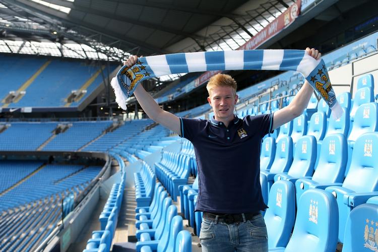Hyret. Manchester City brugte alene på belgieren Kevin De Bruyne over en halv milliard kroner. 