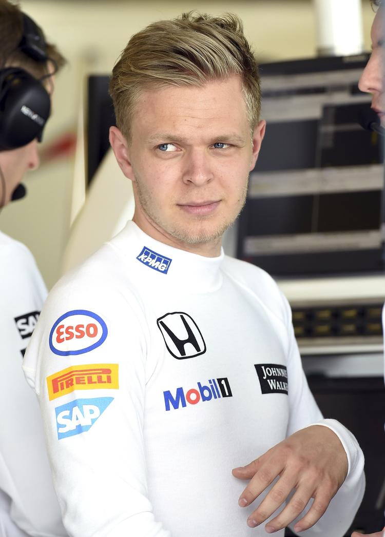 kabale. Kevin Magnussen kan ende hos Force India, hvis der ikke er noget sæde til danskeren hos McLaren. 