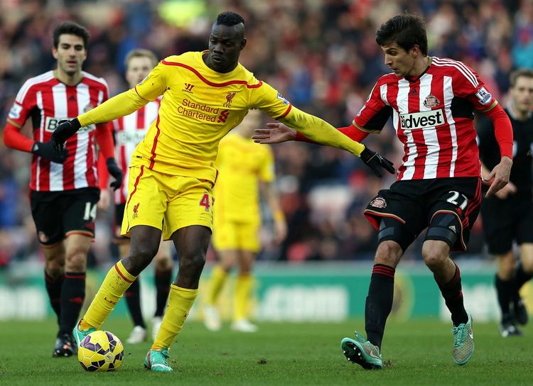 udlejet. De spillede tidligere på året mod hinanden, da Liverpool mødte Sunderland. Men nu er både Mario Balotelli (tv) og Santigo Vergini (th) blandt de 166 spillere fra Premier League, der er sendt væk på en lejekontrakt. 