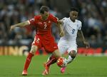2-0. England var allerede sikker på at gå videre til EM-slutrunden, men Schweiz må efter nederlaget indse, at holdet endnu ikke har andenpladsen i hus. 