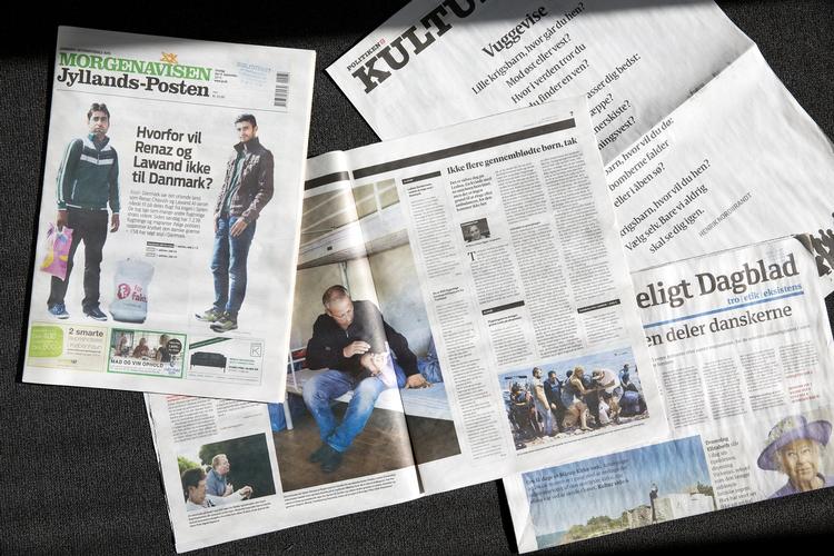 Dagsorden. I løbet af få dage kom flygtningestrømmen tæt på. I virkeligheden og i medierne. 