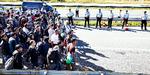 Afspærret. Politiet forsøgte at lede gruppen med omkring 300 migranter og flygtninge, som vandrer på den sønderjyske motorvej, væk fra vejen og op ad afkørsel 73. Dog uden held. 
