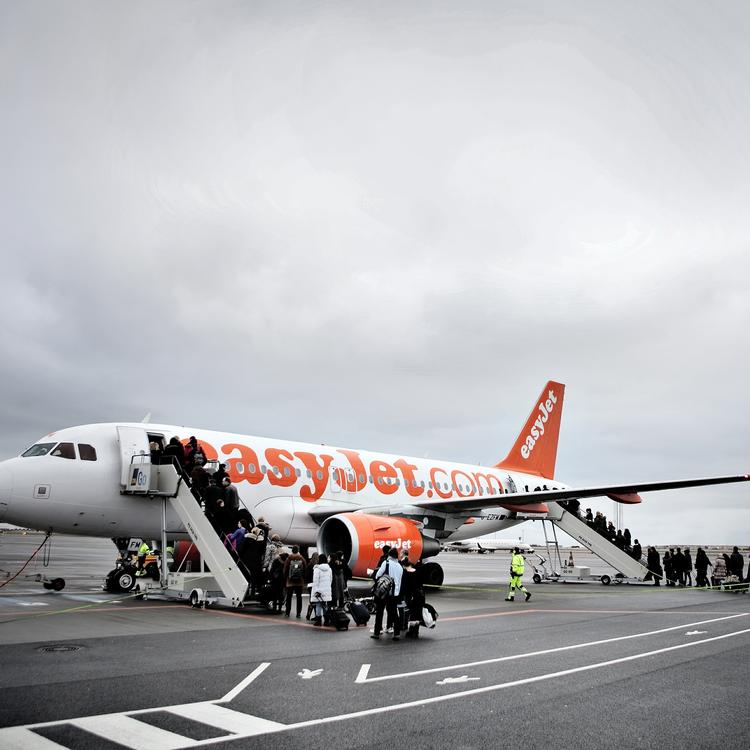 Lukninger. Easyjet nedlægger tre af sine 13 ruter fra København, men opruster på andre strækninger. 