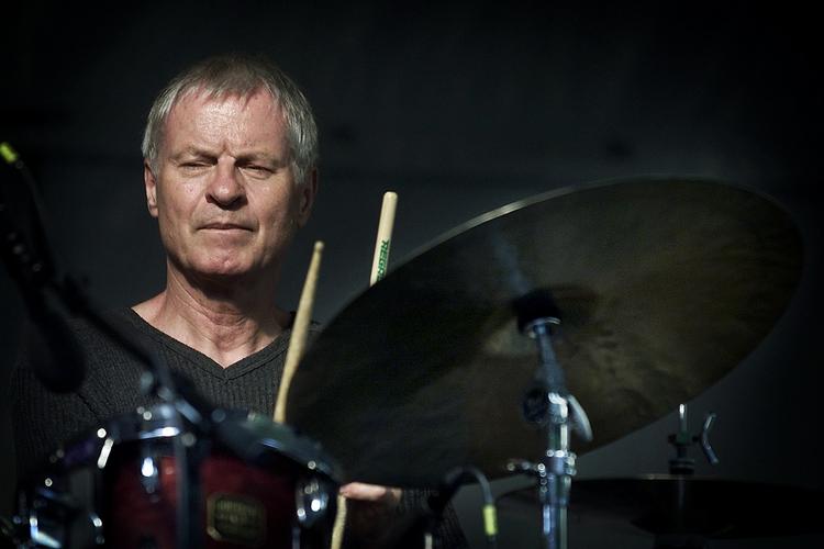 Trommeslager. Alex Riels trommespil viste sig fra sin bedste side. 