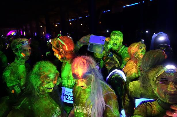 SELFIE ZONEN - hvor det ultraviolette lys har en imponerende effekt. 
