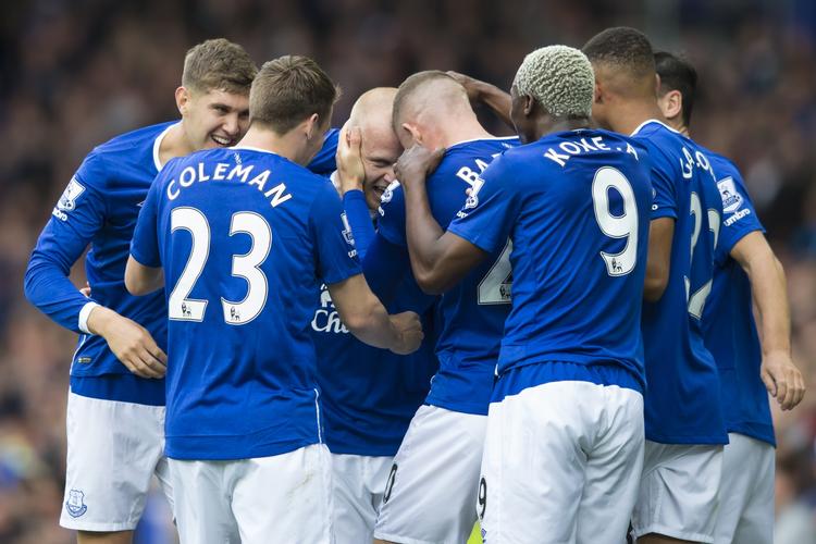 målhelt. Steven Naismith var med tre mål for Everton dagens mand påGoodison Park. 
