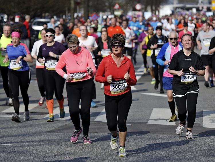 SPÆRRET. Det tager sin tid, inden de 25.000 løbere er kommet gennem ruten. Læs her, hvordan du lettest kommer på tværs. 