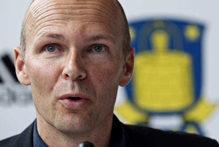 Hyret. Ole Bjur er allerede trukket i arbejdstøjet. 
