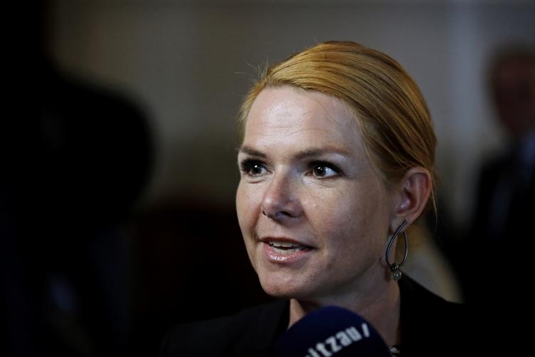 Krise. Det bliver svært at nå enighed alene om fordelingen af de 160.000 flygtninge, siger Inger Støjberg i Bruxelles. 
