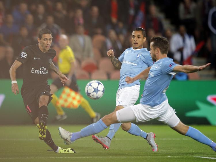taktisk. PSG's Angel Di Maria (tv) fik for meget plads i Malmö FF's venstre side, da han scorede efter fire minutter. 