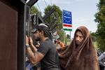 Nu kan flygtninge/migranter ikke længere følge togskinnerne fra Serbien ind i Ungarn. 