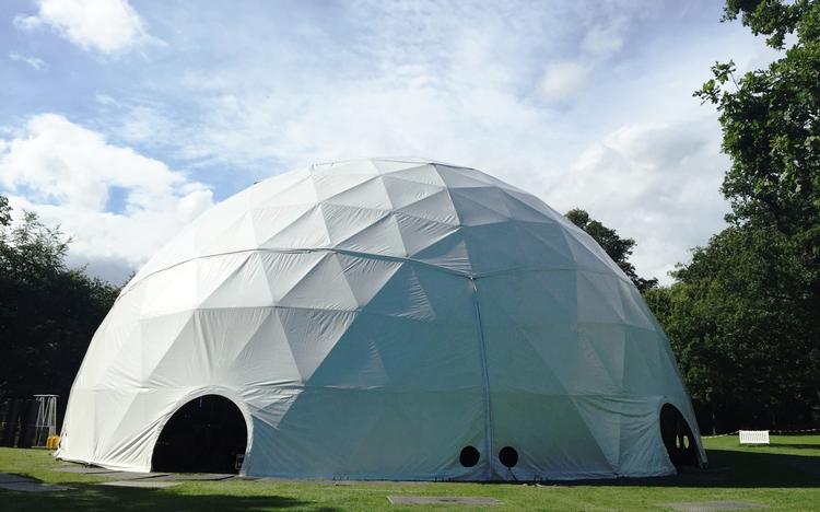 Åbningsfest. Den nye 'StarDome' i Søndermarken åbner for første gang i dag fredag. 