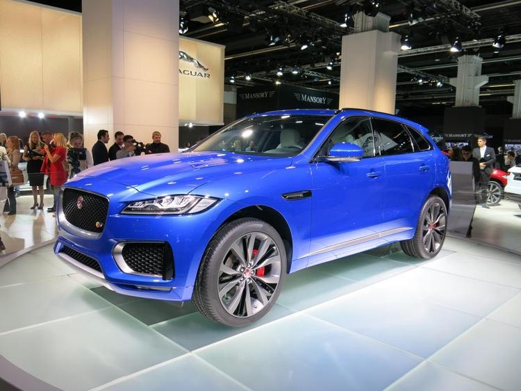 NYSKABELSE. Nu går Jaguar ind på markedet for højbenede crossovers. Den slags biler er der masser af kunder til. 