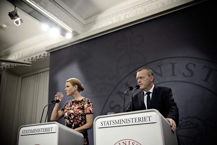 Asylpolitik. Statsminister Lars Løkke Rasmussen og integrationsminister Inger Støjberg holder pressemøde om flygtningesituationen. Nu vil ombudsmanden udnersøge Danmarks asylannoncer i mellemøstlige aviser. 