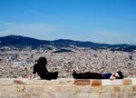 Afslapning. Castell de Montjuïc i Barcelona. 