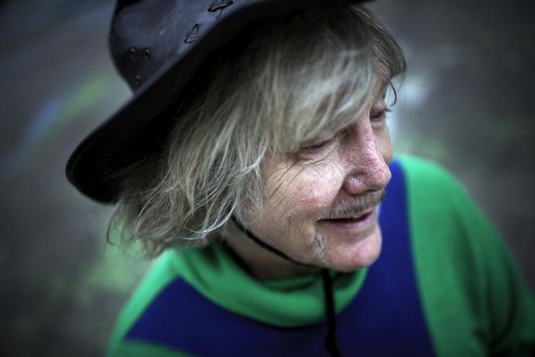 Alderdom. Bobby Brown var det helt store håb i 1978, hvor han en varmede op for Fleetwood Mac. Men så stoppede det hele, og han har ikke spillet siden. Som i ikke spillet siden, altså før i aften i København. 