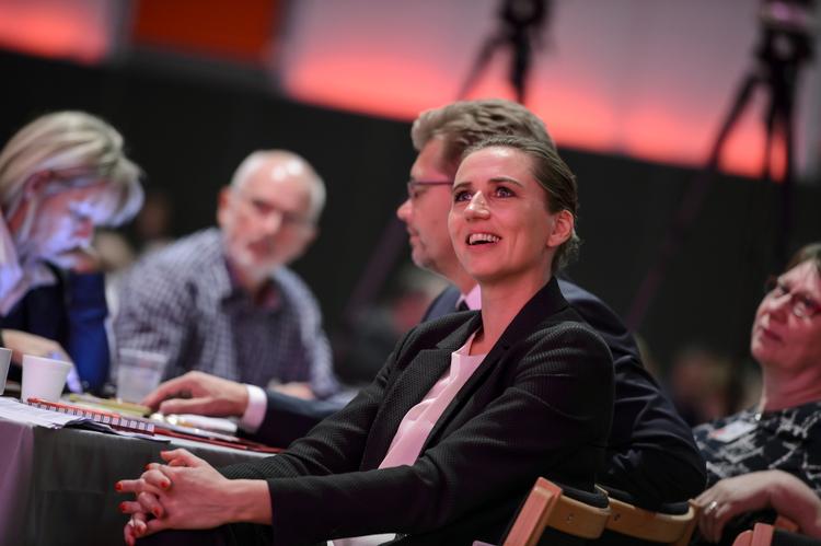 Stramning. Mette Frederiksen efterlyser en bred aftale om asyl og udlændinge. Sådan en aftale vil åbenlyst indebære flere stramninger. 