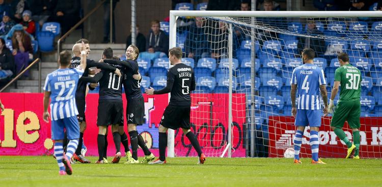 0-1. 62 sekunder gik der, før Mikael Ishak med brystet skubbede bolden over Esbjergs mållinje. 