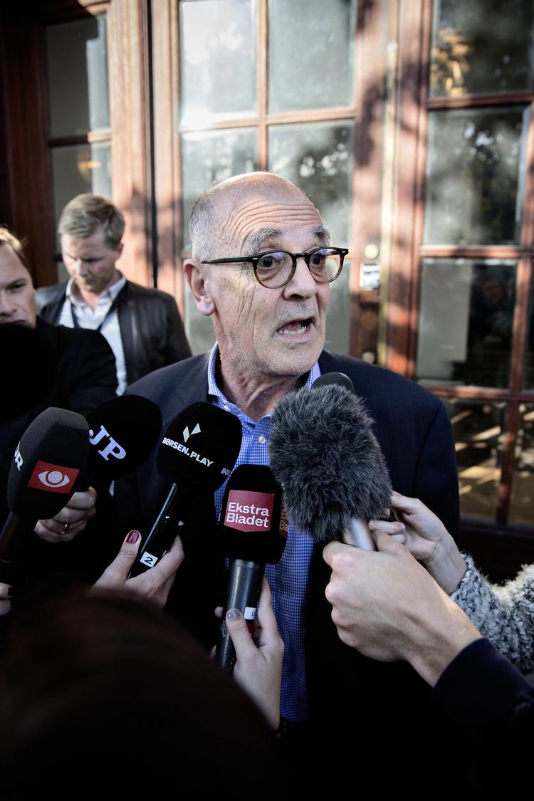 Dømt. Den tidligere direktør i Parken Sport &amp; Entertaintment, Jørgen Glistrup, blev i sidste måned ved byretten idømt seks måneders fængsel for kursfup, mens hans daværende formand, Flemming Østergaard, slap to måneder billigere. 