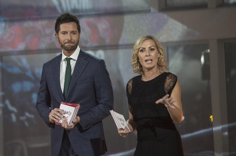 Opmærksom. Cecilie Bæk, der her er vært på DR og TV2's store flygtningeindsamlingsshow sammen mde Kåre Quist, er meget påpasselig, når det kommer til den måde hun betegner andre mennesker. 