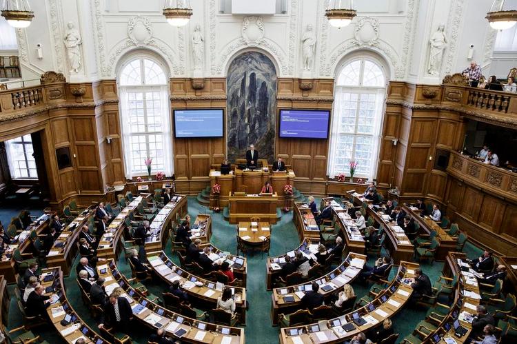 Lynlov. Et uafhængigt skattelovsråd skal forhindre, at politikerne ser stort på høringsfrister og haster nye love gennem Folketinget. 