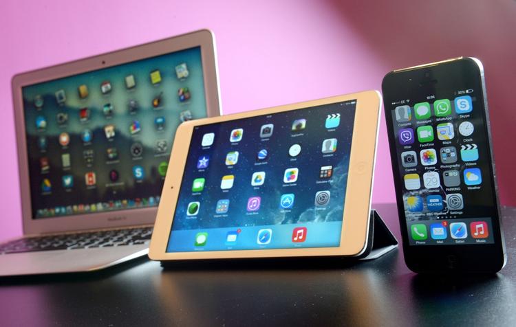 Hybrid. I hvert fald to af disse tre gadgets forventes at smelte sammen til en i løbet af de kommende år. Den såkaldte to-i-én maskine, er både kan agere tablet og laptop bliver stadig mere udbredt. 