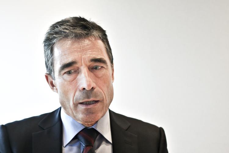 Muhammedkrisen. Anders Fogh Rasmussen gik direkte til George Bush, da flere talsmænd fra det amerikanske udenrigsministerium kritiserede Muhammedtegningerne. 