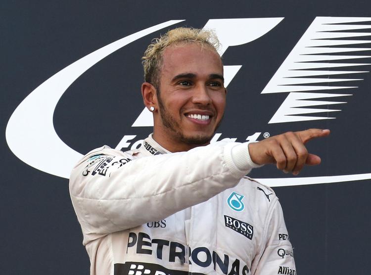 Titelklar. Lewis Hamilton fører nu i VM-stillingen med 48 point og alt tyder på, at han kan kåres som mester allerede efter løbet i Mexico 1. november. 