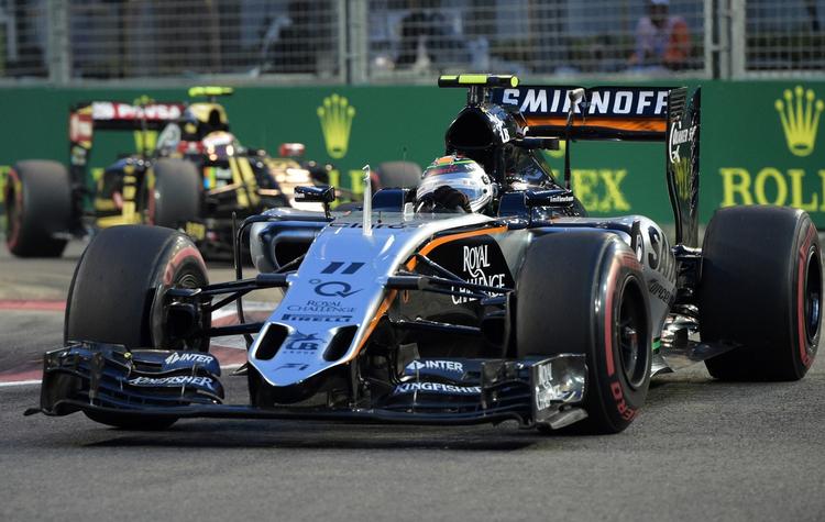 Klage. Force India, her repræsenteret ved Sergio Perez, er utilfreds med ledelsen af og fordelingen af præmiepenge i formel 1. 