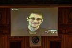 Digital. Edward Snowden optræder til forskellige konferencer og begivenheder verden over. Dog kun på videosignal. Nu er han også på Twitter. 