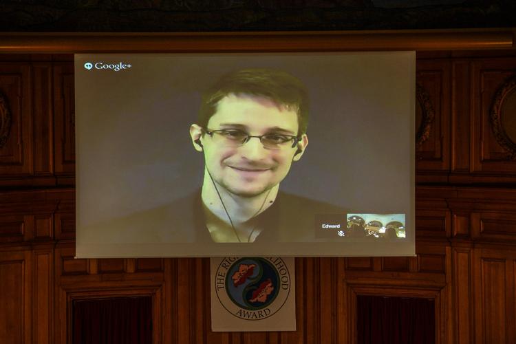 Digital. Edward Snowden optræder til forskellige konferencer og begivenheder verden over. Dog kun på videosignal. Nu er han også på Twitter. 