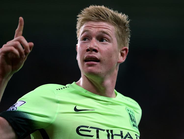 Vandrefugl. Kevin De Bruyne er en af Manchester Citys mange dyre spillere. Han har en fortid i engelske Chelsea og har senest spillet for Wolfsburg, som i aften møder Manchester United i Champions League. 
