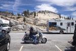 ALSIDIG. Alle transportformer er velkomne i Yosemite. Der er over 100 kilometer fra den ene ende af parken til den anden.. Det er næsten nødvendigt med et køretøj for at komme hele vejen rundt. 