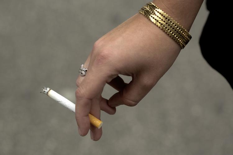 Unge rygere. Hver femte elev i 9. klasse ryger, og over halvdelen af de unge på ungdomsuddannelserne ryger. 