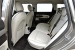 RUMMELIG. Der er fin benplads på bagsædet i Mini Clubman. Den kan sagtens bruges som familiebil. 