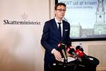 skandaler. Det undrer mig, at regeringen ikke har lært af de omfattende skandaler, som den fuldstændig hovedløse nedskæring i Skat har ført til, siger FTFs formand, Bente Sorgenfrey, om skatteminister Karsten Lauritzens plan, der blev fremlagt i fredags. 