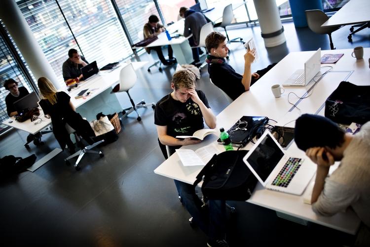 Fremdriftsreform. Flere universiteter ser nu deltidsuddannelse som vejen udenom fremdriftsreformens skærpelser. 