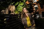 Tvangsflyttet. 44-årige Evelyn Isaksen arbejder i Energistyrelsen, og sammen med to tredjedele af sin afdeling står hendes job til fremover at skulle ligge i Esbjerg. Hun ved endnu ikke, om hun vil flytte med. 