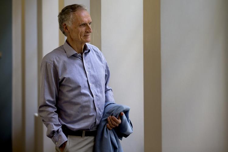 Kulturkanon. Med Bertel Haarder som kulturminister kan vi nu forvente et nyt kulturkanonprojekt. Brian Mikkelsens kanon var nemlig ikke en »rigtig kulturkanon«, mener ministeren. 