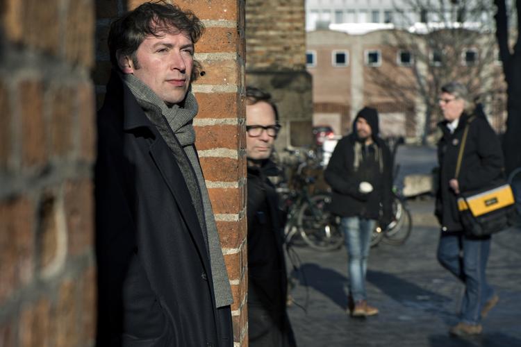 Sørgmodig. Uden de store armbevægelser får Jesper Wung-Sung skabt en sørgmodig stemning af noget bekendt 