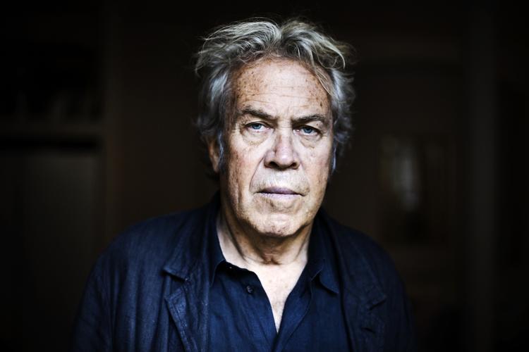 Ordmenneske. Jørgen Leth var en fremragende digtoplæser, der skabte en afslappet atmostfære til natjazzkoncert på jazzhouse. 