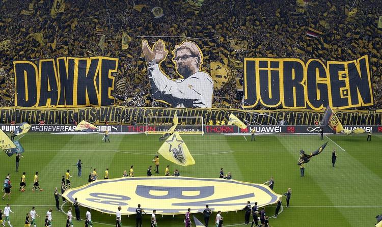 Polulær. Jürgen Klopp vandt to mesterskaber med Dortmund samt en pokaltitel i sine syv sæsoner, der også bød på en tabt CL-finale mod Bayern München. 