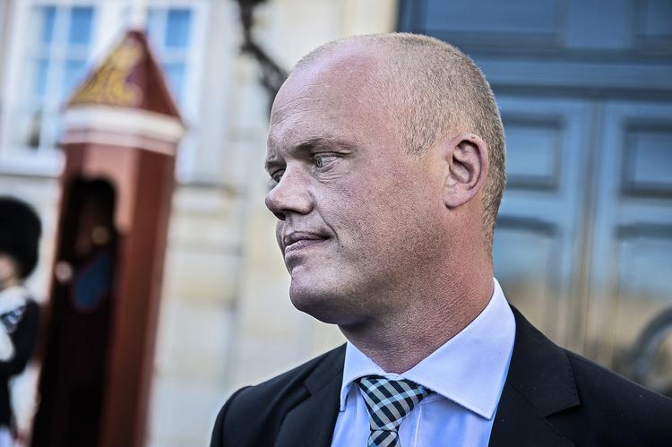 Svar. »Vi har en tro på, at det lange seje træk, vi er gået i gang med, også hjælper og er med til at bygge en mere velfungerende struktur op«, siger forsvarsminister Peter Christensen (V). 