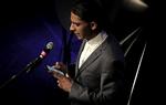 Slagkraftig. Yahya Hassan havde søndag aften blandt mange andre en begejstret tilhører i Jørgen Leth, der sagde, at det var »som at høre Miles Davis i New York for 20-25 år siden«. Jørgen Leths egen optræden kunne have undværet vokalbandet IKI. 