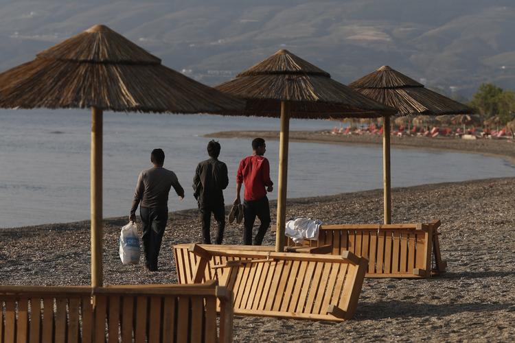 Ferieø. Den græske ferieø Kos, hvor mange migranter er kommet  til efter ønske om at komme til Europa, bruges også som transit for de, som vil til Syrien og gå i krig. 