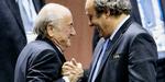 Suspenderet. Sepp Blatter og Michel Platini er ifølge flere udenlandske medier i knibe. 