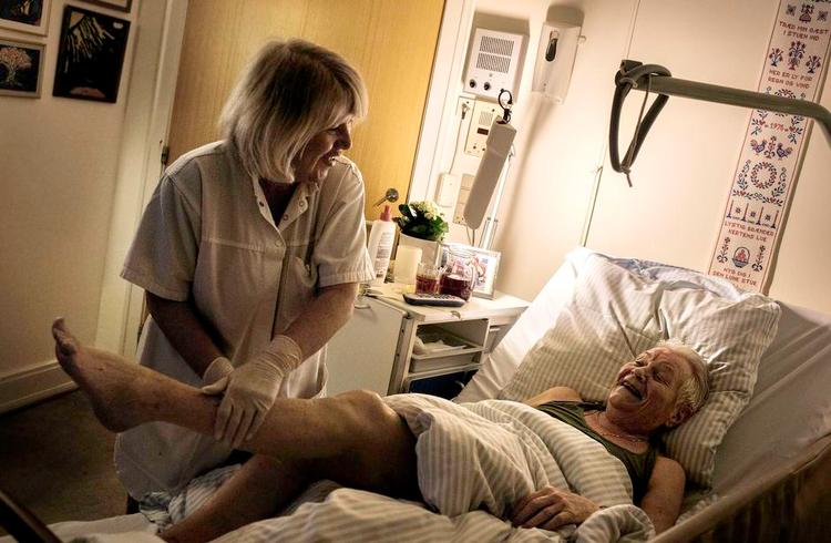 Krav. Forhandlingerne om finansloven begynder i dag. I 2016 får kommunerne 1,9 mia. kr. af et omprioriteringsbidrag på 2,4 mia. kr. tilbage i kassen. Desuden kræver DF 1 mia. kr. til ældreområdet. Arkivfoto: Peter Klint 