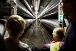 Københavns dybeste hul ligger 40 meter under Adelgade i Indre By, hvor varmen fra byen fjernvarmerør hæver temperaturen til omkring 40 grader. 
